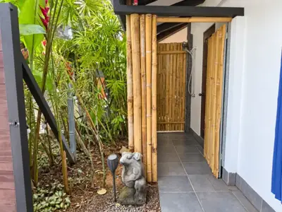 Air room — Room entrance