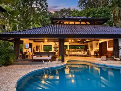 Pool & gardens — Deck