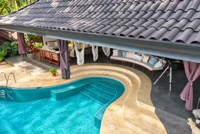 Pool & gardens — Deck